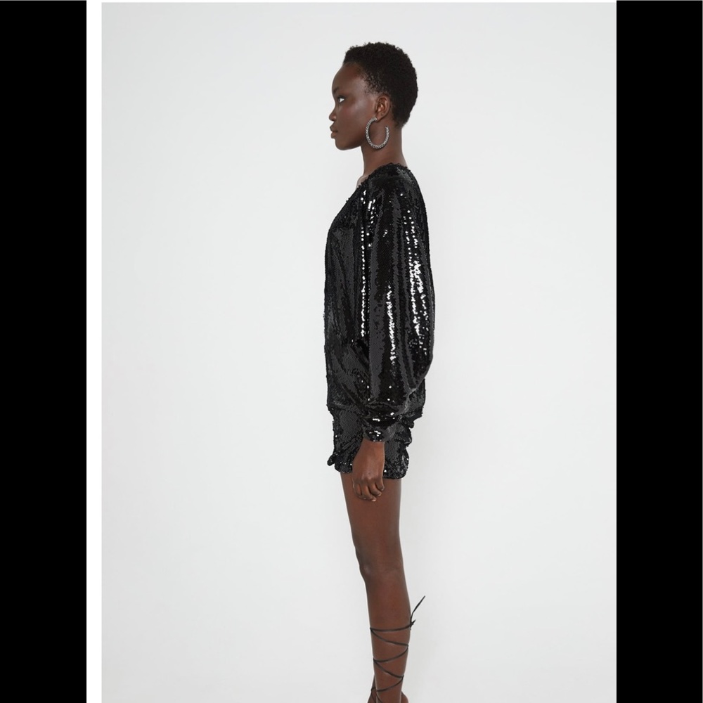 HOST PICK 🎉PARTY SEASON IS HERE😳 NEW! Zara Multi Position Black Sequin Dress - Picture 4 of 13